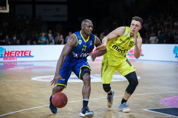 打破了公众 打破了公众