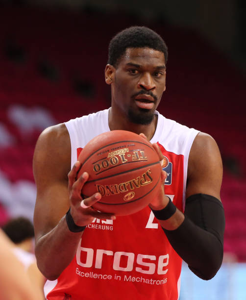 正处在巨大 正处在巨大